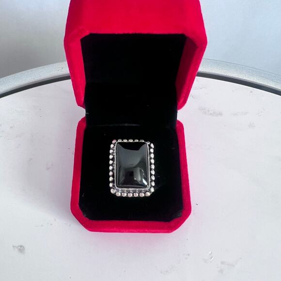 Sterling Silver .925 Bezel Set Black Onyx Statement Ring Size 6 - Picture 1 of 9